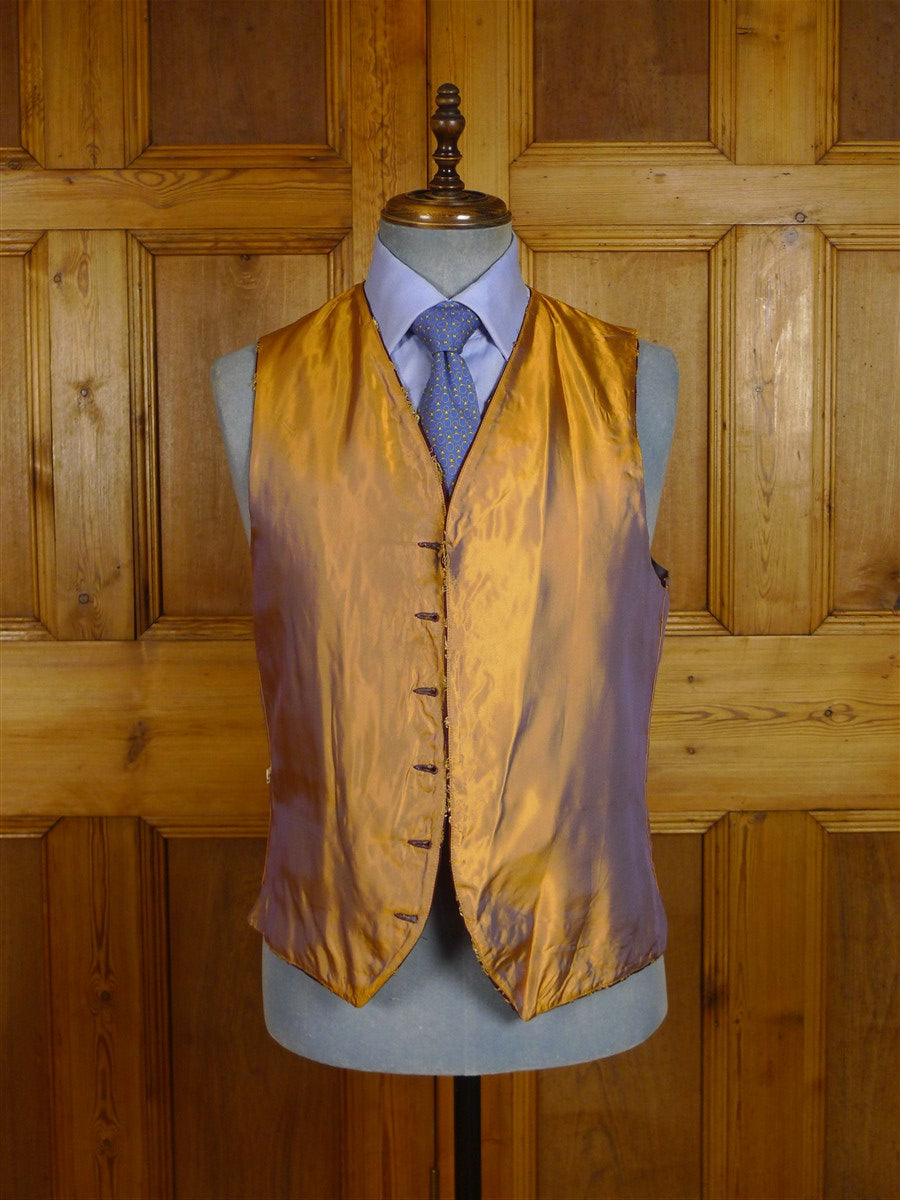 25/0890 immaculate favourbrook burgundy red / gold embroidered silk morning waistcoat 41
