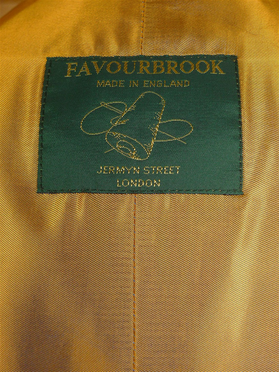 25/0890 immaculate favourbrook burgundy red / gold embroidered silk morning waistcoat 41