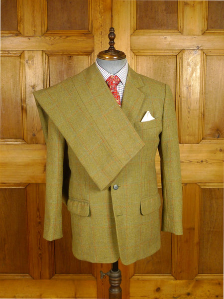 25/0917 immaculate vintage heavyweight green wp check scottish tweed suit 40 short to regular