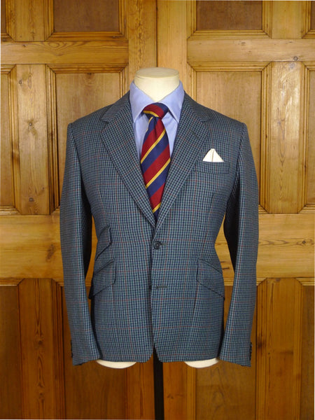 25/0915 near immaculate john g hardy blue gun check sports jacket blazer w/ paisley lining 36 short