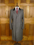 25/0926 immaculate vintage austin reed grey herringbone chesterfield coat w/ velvet collar 38-39 long