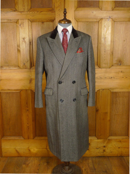 25/0927 vintage british grey herringbone d/b chesterfield overcoat w/ velvet collar 40 long