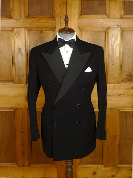 25/0932 near immaculate vintage savile row bespoke black barathea wool / grosgrain silk d/b dinner jacket 44 regular