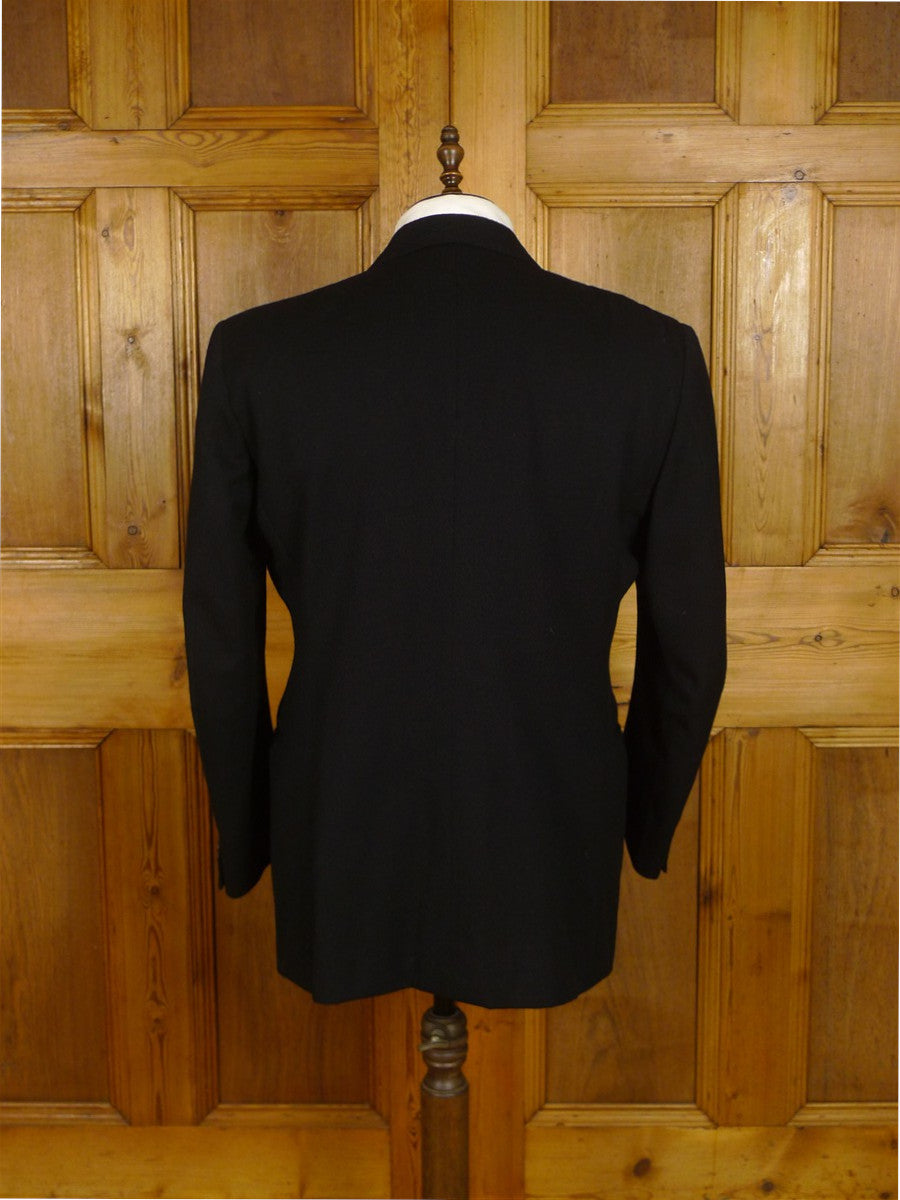 25/0932 near immaculate vintage savile row bespoke black barathea wool / grosgrain silk d/b dinner jacket 44 regular