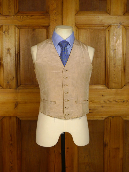 25/0924 remarkable antique silk court waistcoat very rare 38
