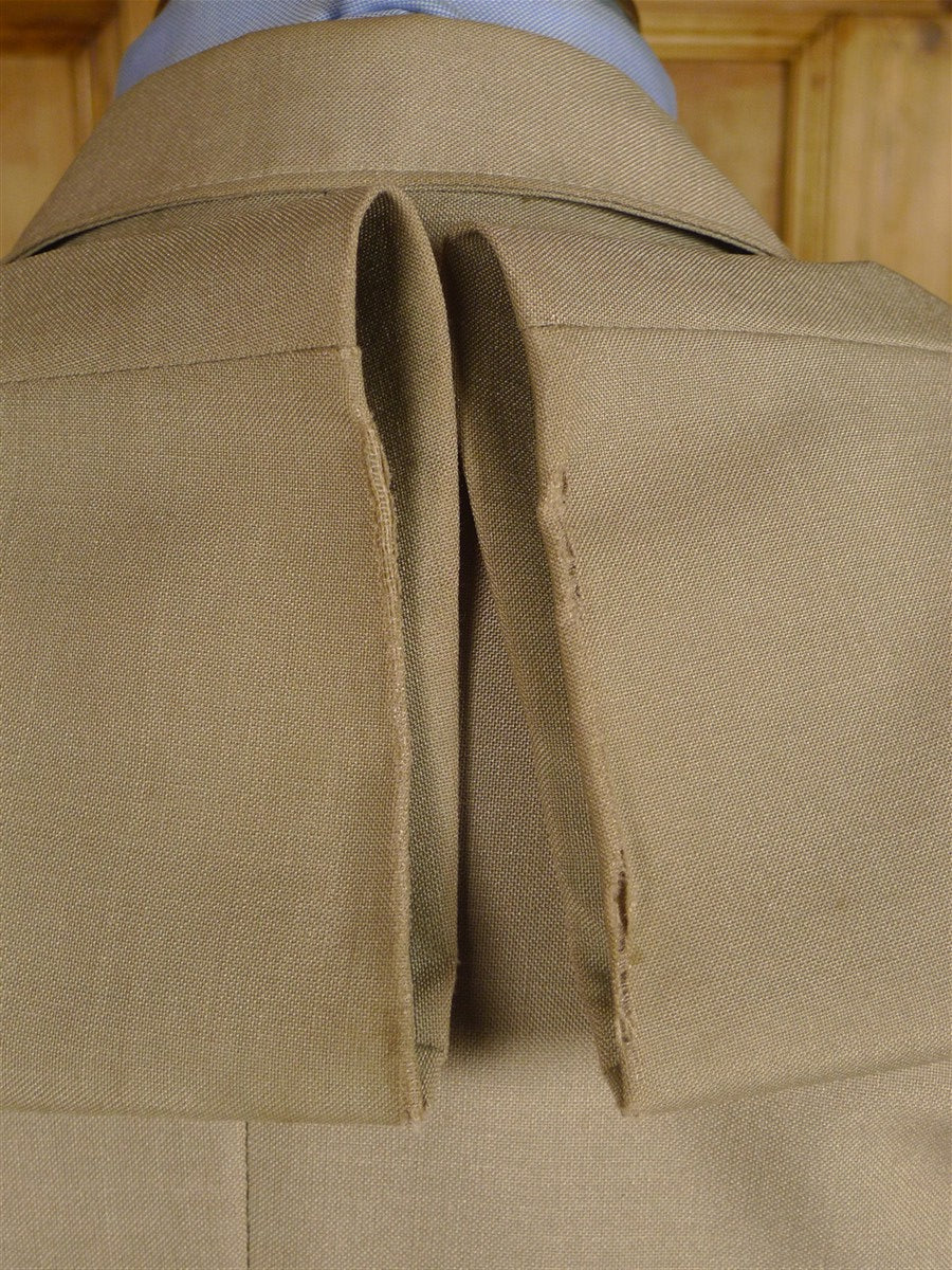 25/0966 vintage airey & wheeler piccadilly tropical weight beige wool flax mix travel blazer 39 long