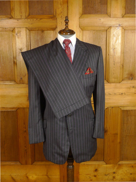 25/0976 near immaculate 2006 dege & skinner savile row bespoke grey / lilac pin-stripe worsted suit 46 regular to long