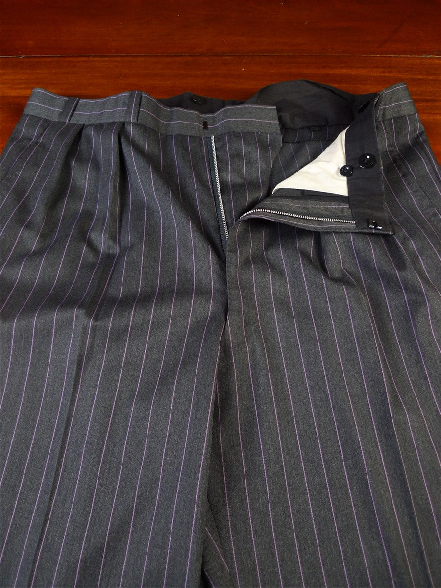 25/0976 near immaculate 2006 dege & skinner savile row bespoke grey / lilac pin-stripe worsted suit 46 regular to long