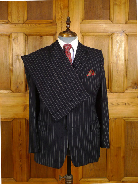 25/0977 vintage 1974 huntsman savile row bespoke heavyweight navy blue pin-stripe worsted 3-piece suit 39-40 short