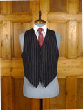 25/0977 vintage 1974 huntsman savile row bespoke heavyweight navy blue pin-stripe worsted 3-piece suit 39-40 short