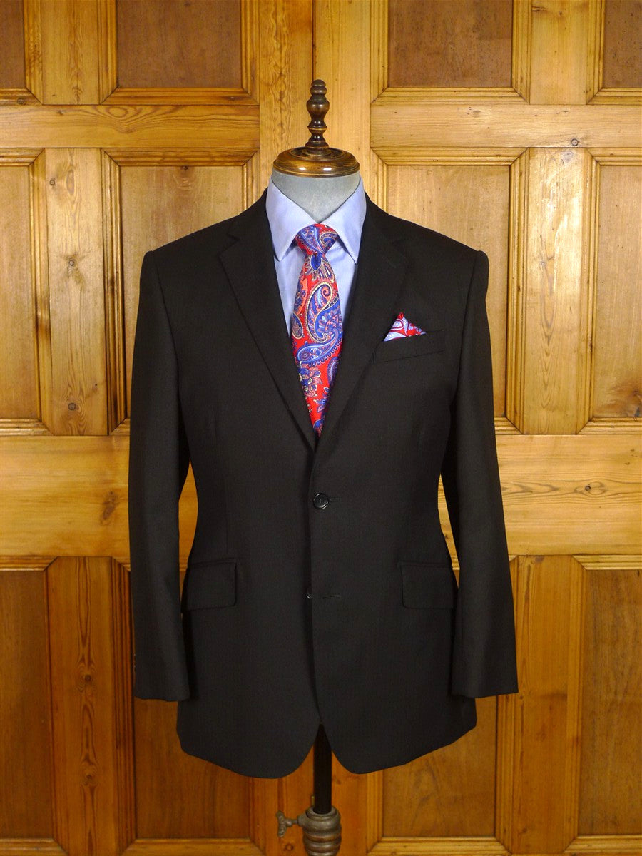 25/0972 immaculate british besoke tailor black herringbone wool morning suit 39 short