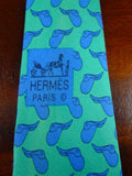 25/0957 hermes 1999 martell grand national green / blue saddle pattern silk tie 7173FA