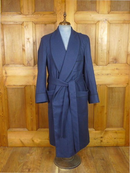 25/0995 immaculate budd piccadilly arcade blue herringbone wool dressing gown xl (rrp £795)