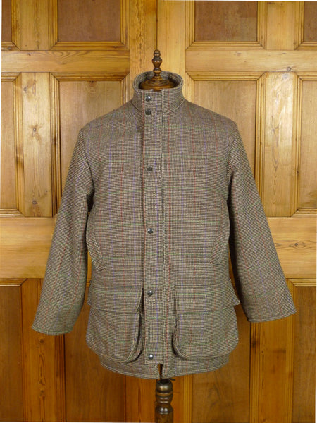 25/1004 immaculate haggart of aberfeldy green wp check heavyweight tweed shooting field coat 41-42