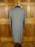25/1028 superb vintage gieves & hawkes savile row grey herringbone wool chesterfield coat overcoat w/ black velvet collar 44 regular