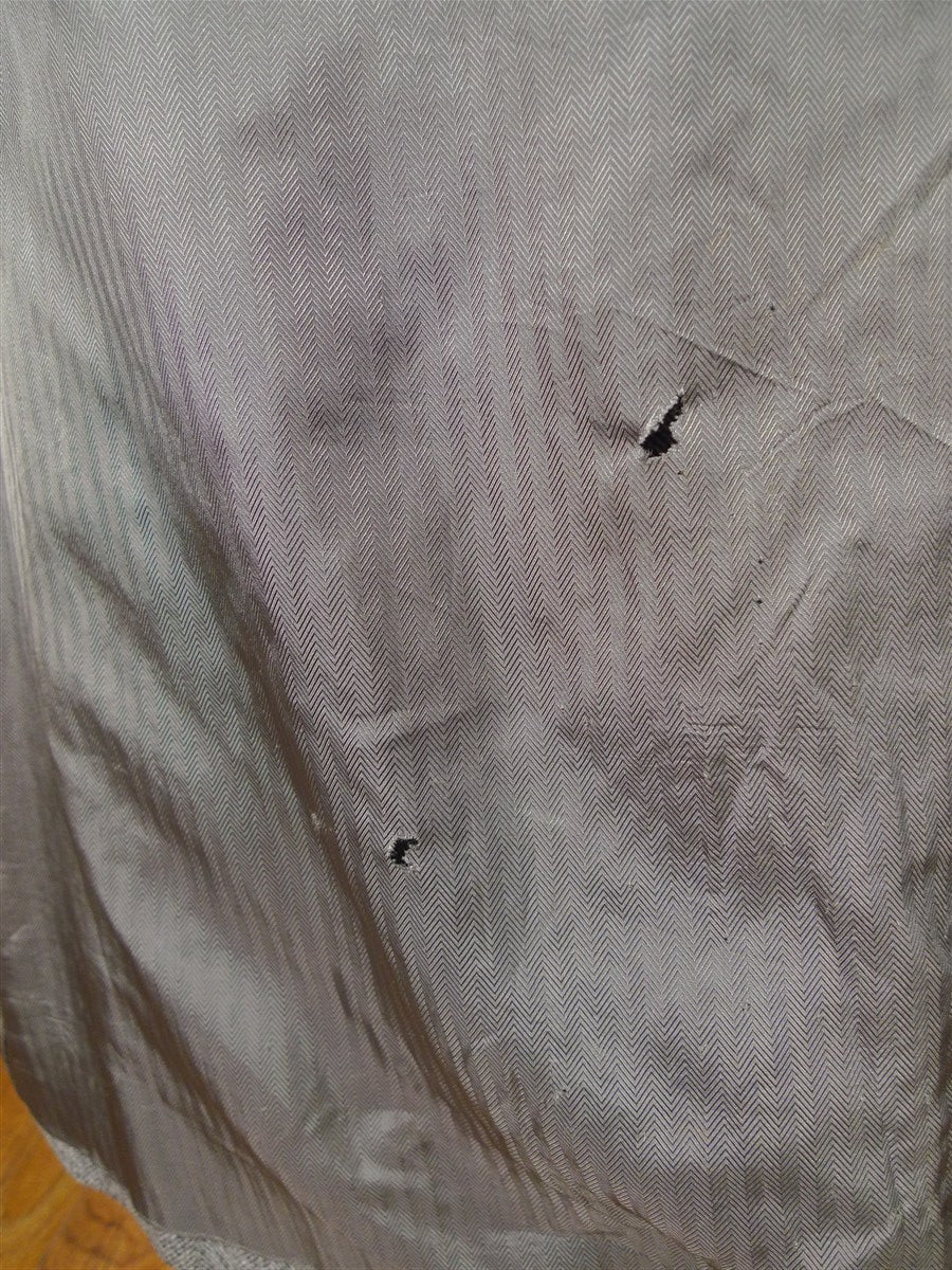 25/1028 superb vintage gieves & hawkes savile row grey herringbone wool chesterfield coat overcoat w/ black velvet collar 44 regular