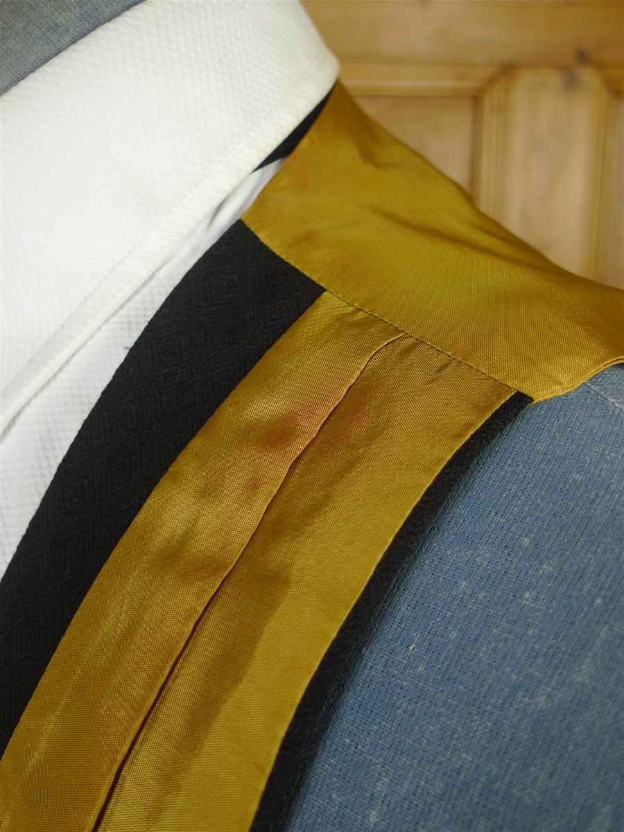 25/1020 wonderful 1960s 1970s vintage daks piccadilly worsted mix textured black dinner jacket & matching waistcoat 38 regular