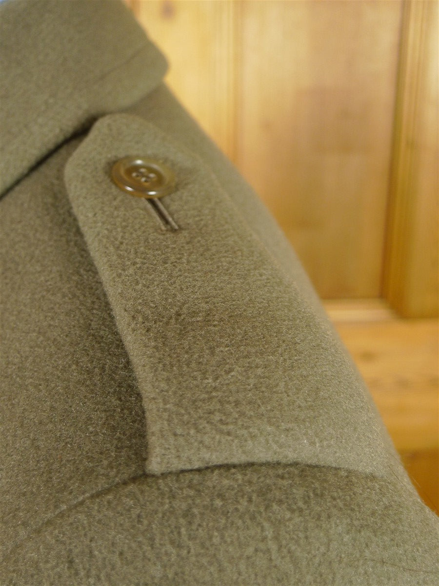 25/1051 immaculate vintage crombie melton wool british warm overcoat w/ leather buttons 38-40
