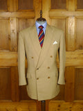 25/1056 dege & skinner 2009 savile row bespoke tan beige worsted suit w/ horn buttons 45 regular to long