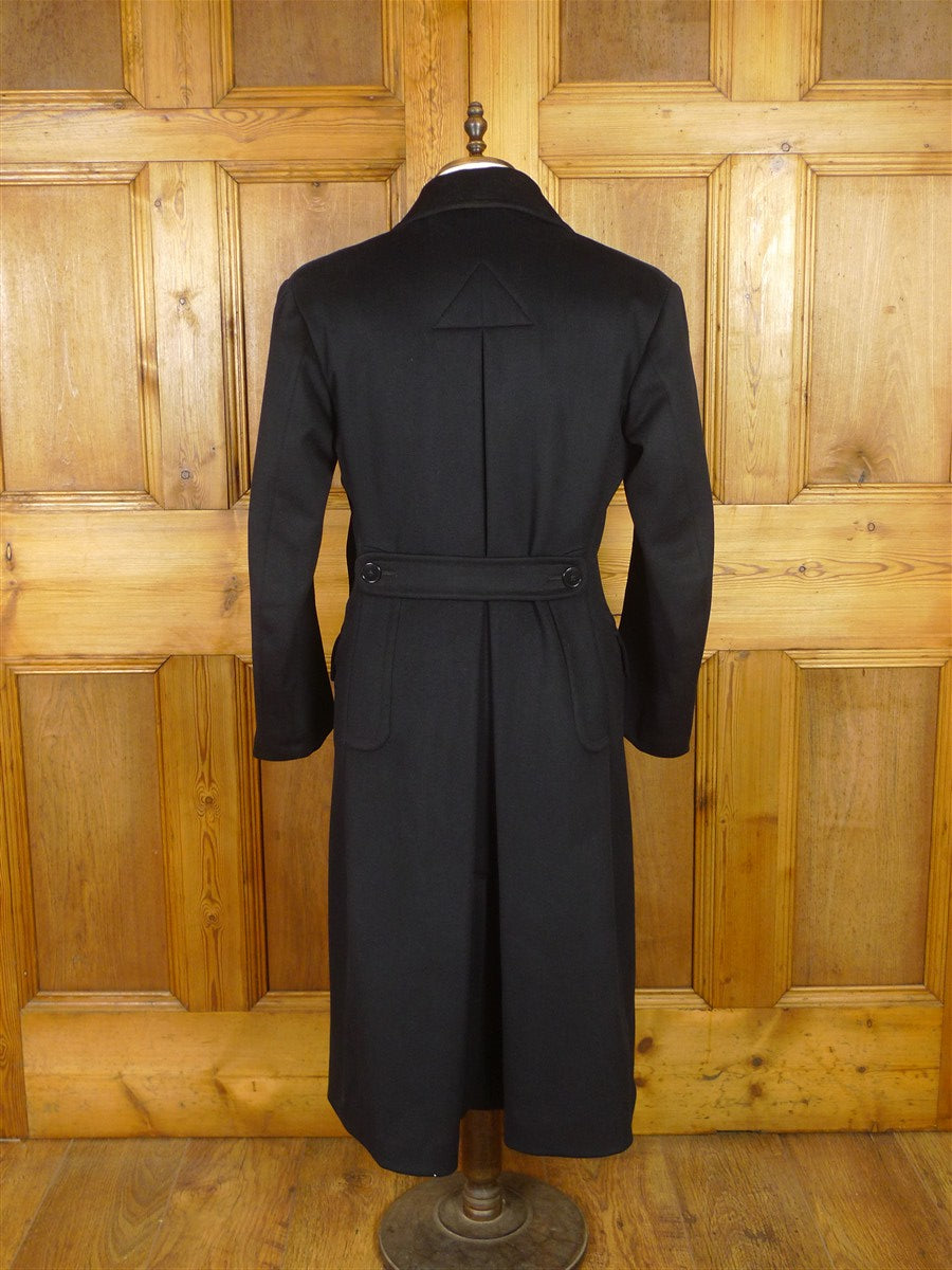 25/1087 vintage 1955 gieves savile row bespoke extra-heavy dark navy blue d/b greatcoat overcoat 38