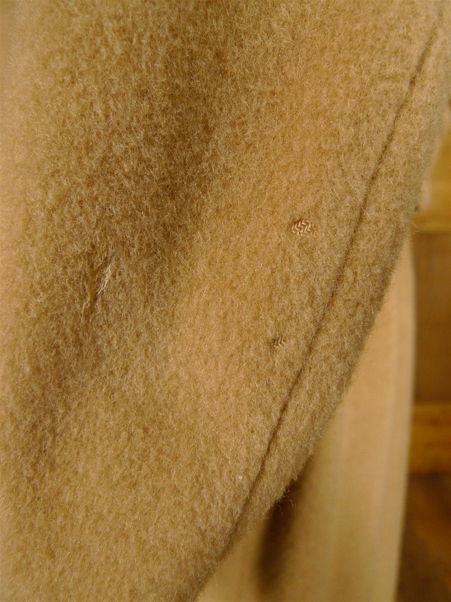 25/1086 exceptional vintage daks pure camelhair d/b polo coat overcoat w/ back strap 42