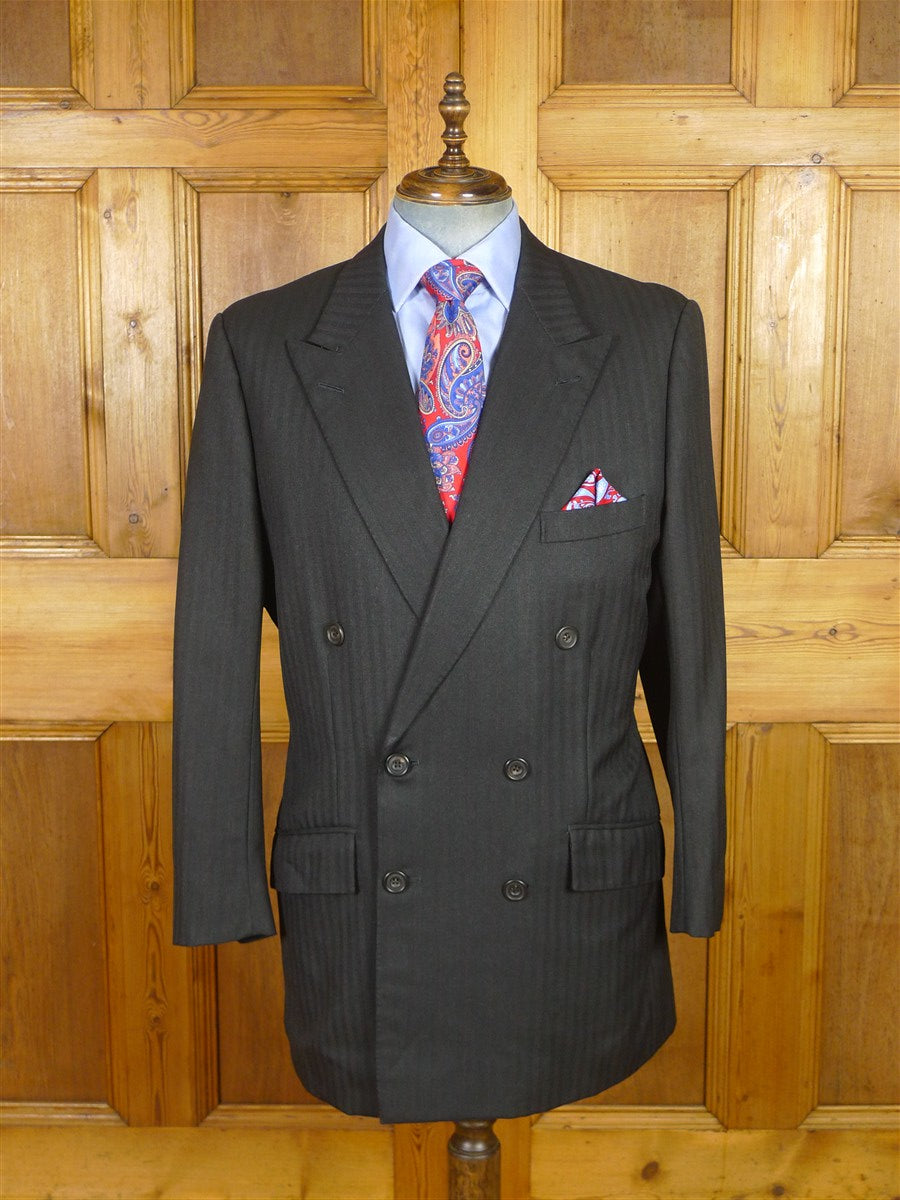 25/1135 dege 2000 savile row bespoke heavyweight black herringbone worsted d/b suit 43-44 regular