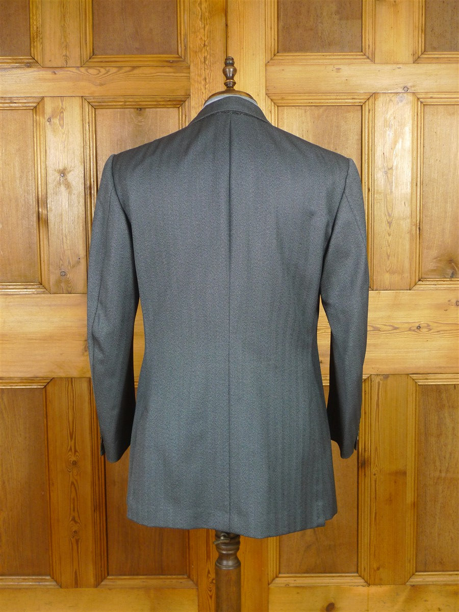 25/1134 dege & skinner 2002 savile row bespoke heavyweight grey herringbone worsted d/b suit w/ 2 pair trs 44 regular