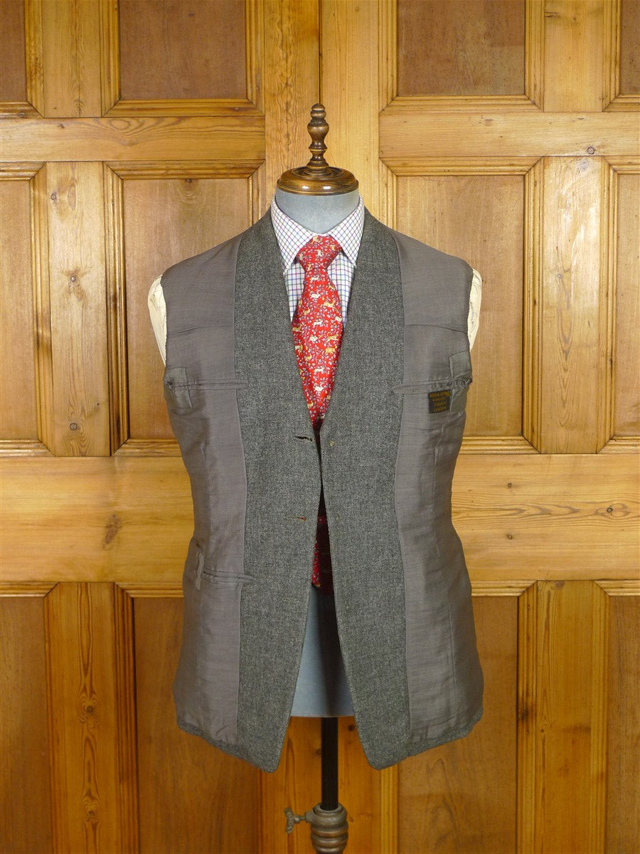 25/1136 wonderful vintage 1963 welsh & jefferies savile row bespoke heavyweight grey hopsack weave suit w/ silk linings 41 short to regular