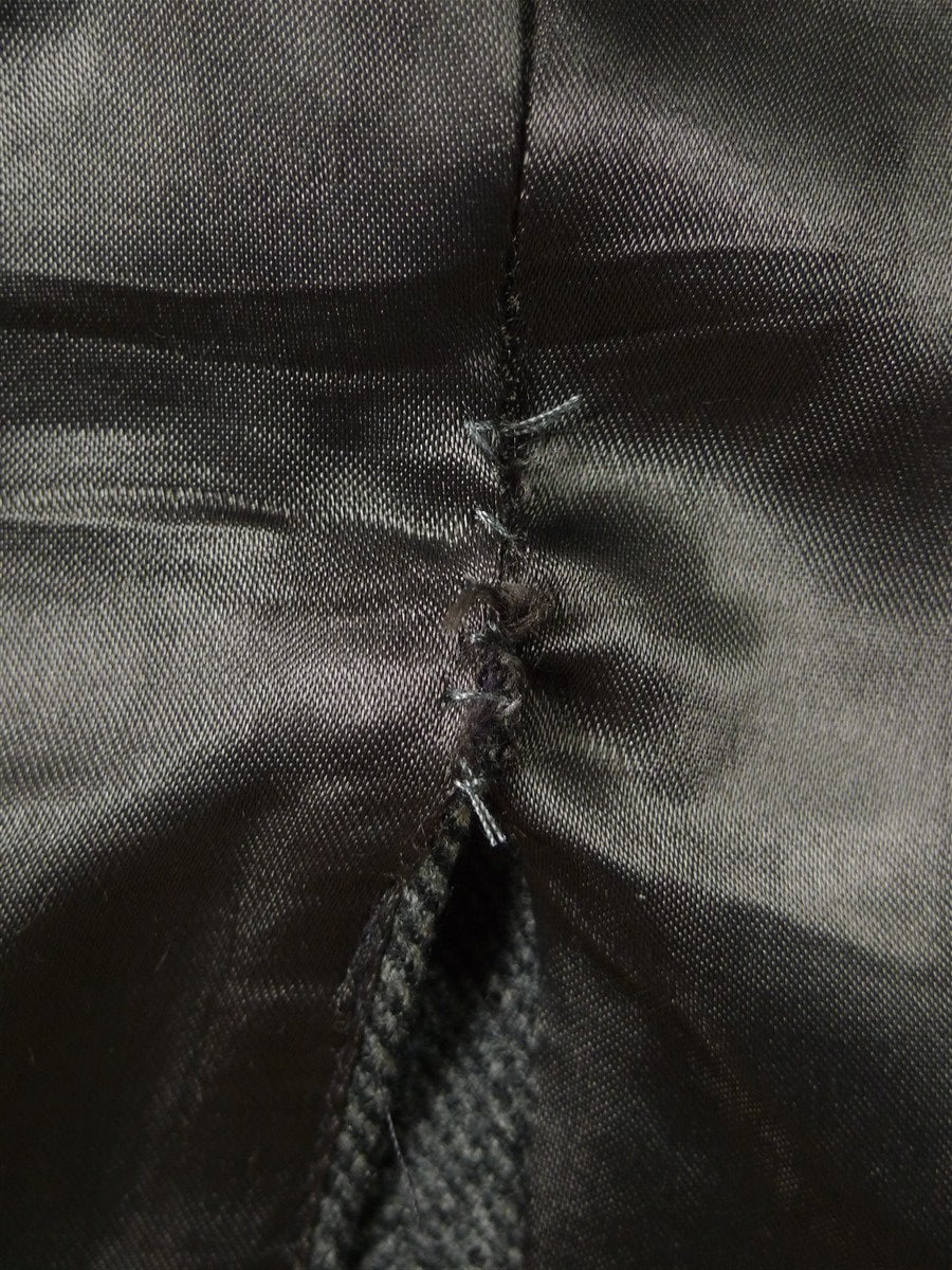 25/1141 near immaculate vintage british grey herringbone chesterfield coat overcoat 38 regular