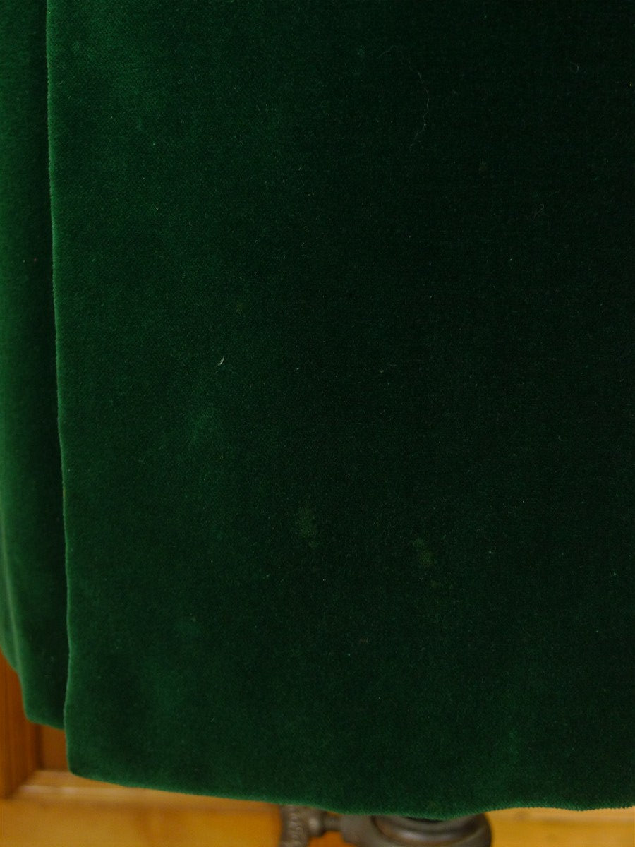 25/1156 exceptional 1972 cyril a castle savile row bespoke bottle green velvet smoking / dinner jacket w/ silk facings 39-40 regular