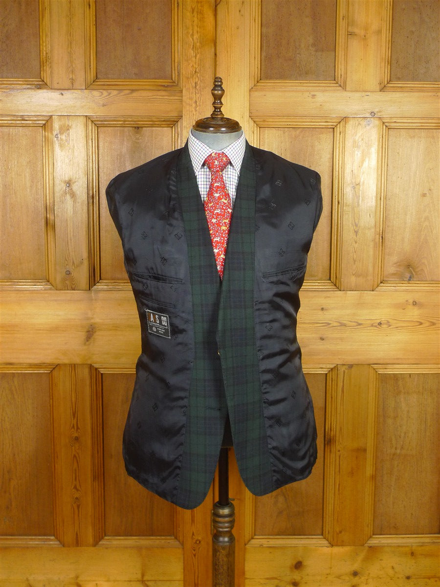 26/0046 immaculate vintage daks london black watch style tartan wool blazer w/ gold buttons 44 regular
