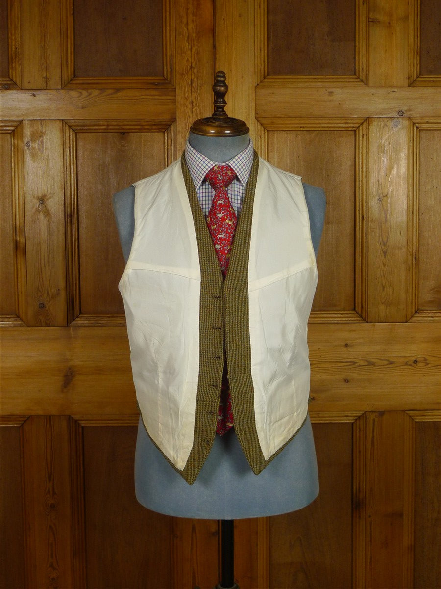 26/0051 vintage bespoke tailored green check tweed country waistcoat w/ lapels 42