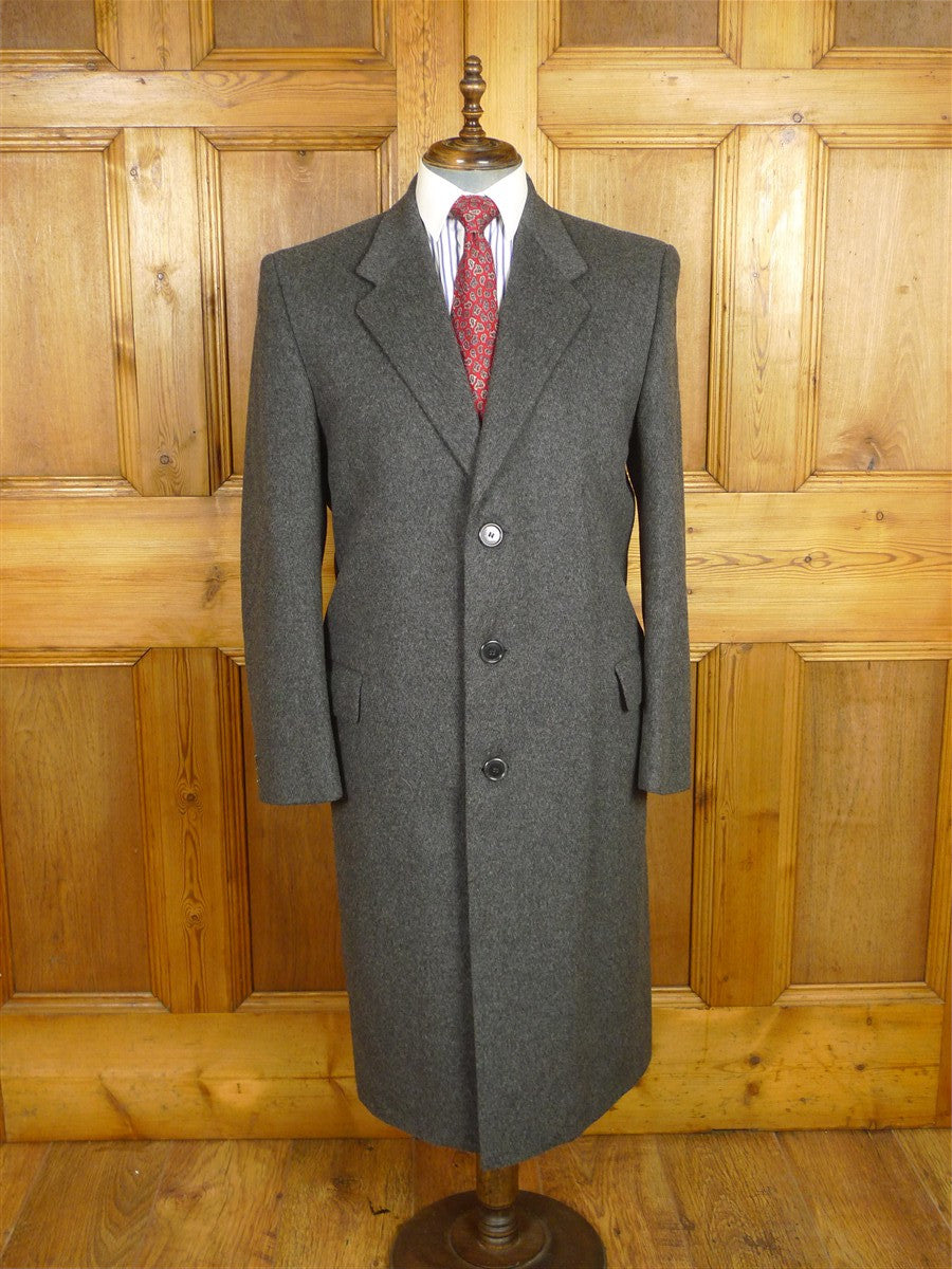 26/0077 immaculate vintage grey crombie wool overcoat 42-43
