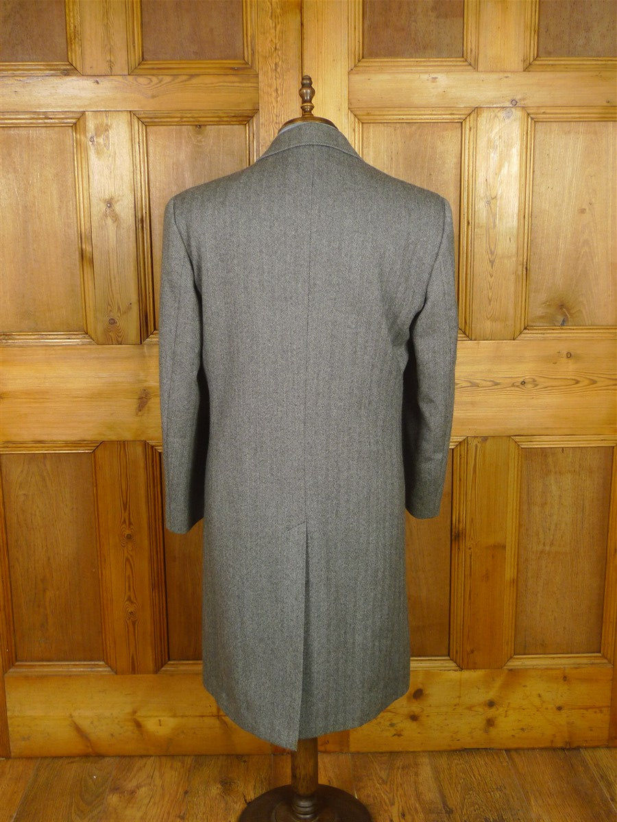 26/0070 near immaculate vintage british grey herringbone wool chesterfield coat overcoat 40-41