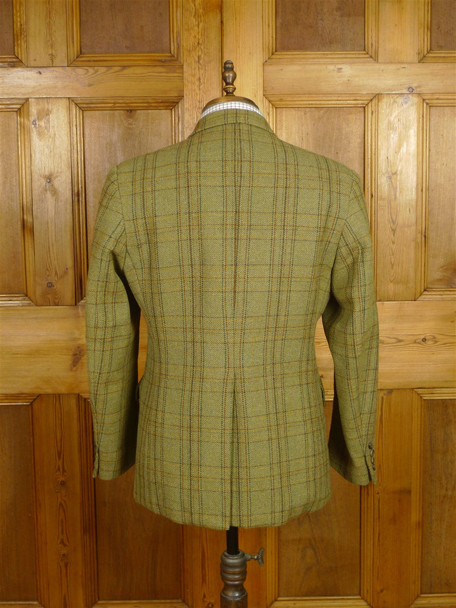 26/0059 immaculate vintage british bespoke green wp check tweed hacking jacket 40 regular