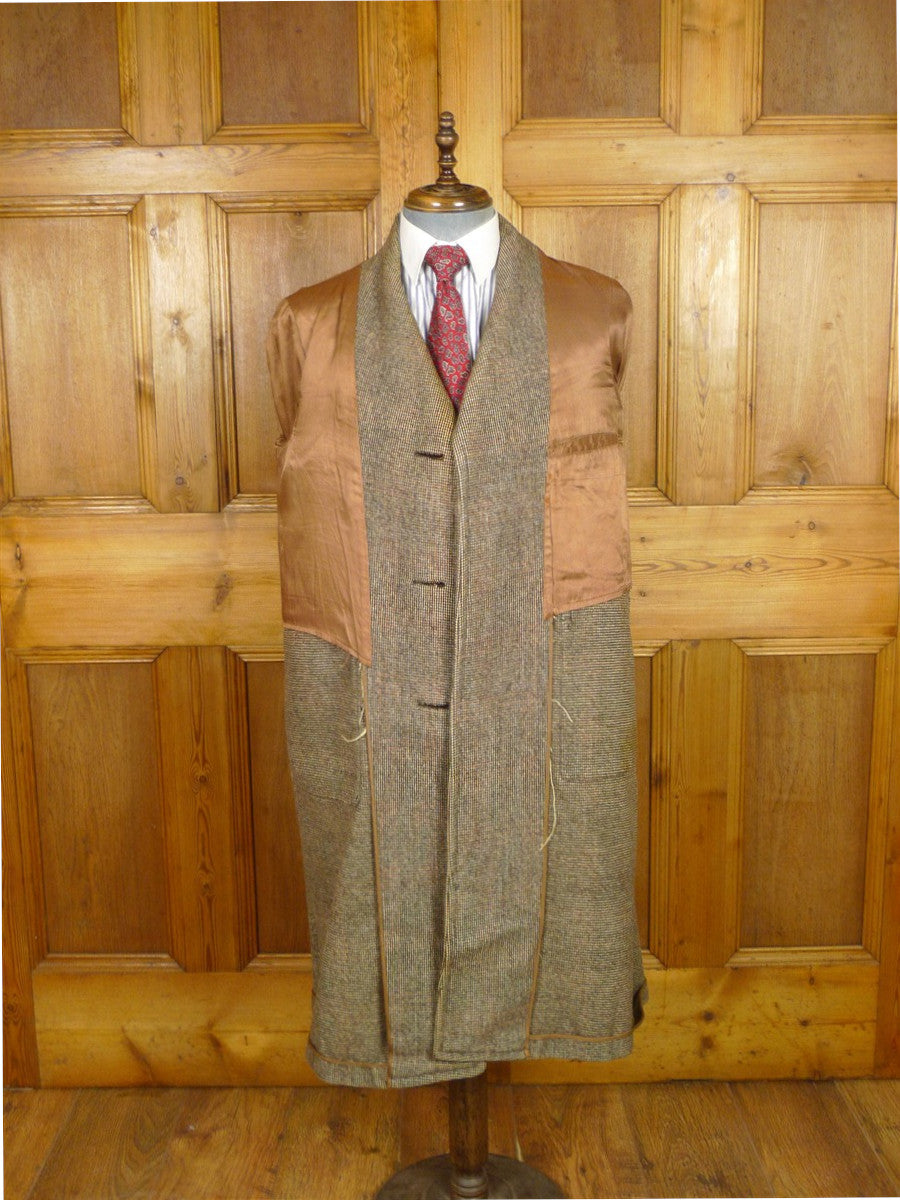 26/0101 genuine 1940s cc41 utility mark ww2 era brown tweed patch pocket overcoat 38