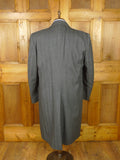 26/0097 immaculate vintage british grey herringbone wool chesterfield coat overcoat 45 regular