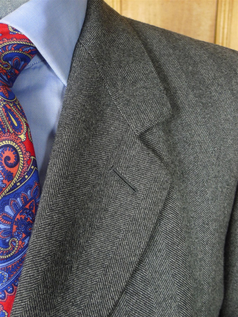 26/0097 immaculate vintage british grey herringbone wool chesterfield coat overcoat 45 regular