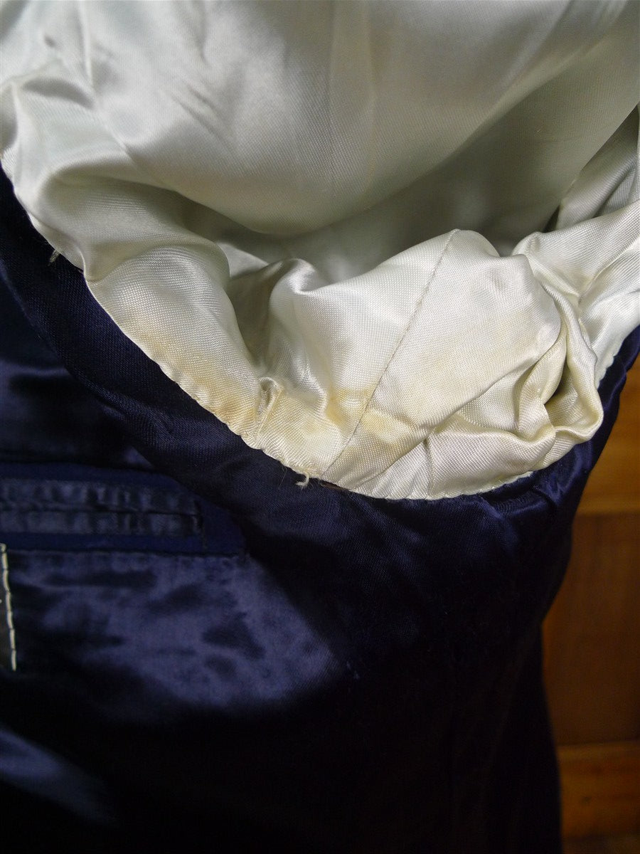 26/0085 wonderful genuine 1960s vintage heavyweight royal blue d/b worsted blazer 43 short to regular