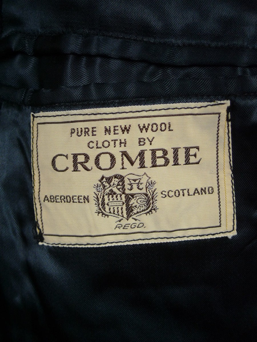 26/0099 beautiful 1950s 1960s vintage extra-heavyweight navy blue textured crombie wool overcoat w/ velvet collar 42