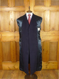 26/0099 beautiful 1950s 1960s vintage extra-heavyweight navy blue textured crombie wool overcoat w/ velvet collar 42