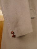 26/0133 vintage all wool heavyweight british warm overcoat w/ leather buttons 39 short