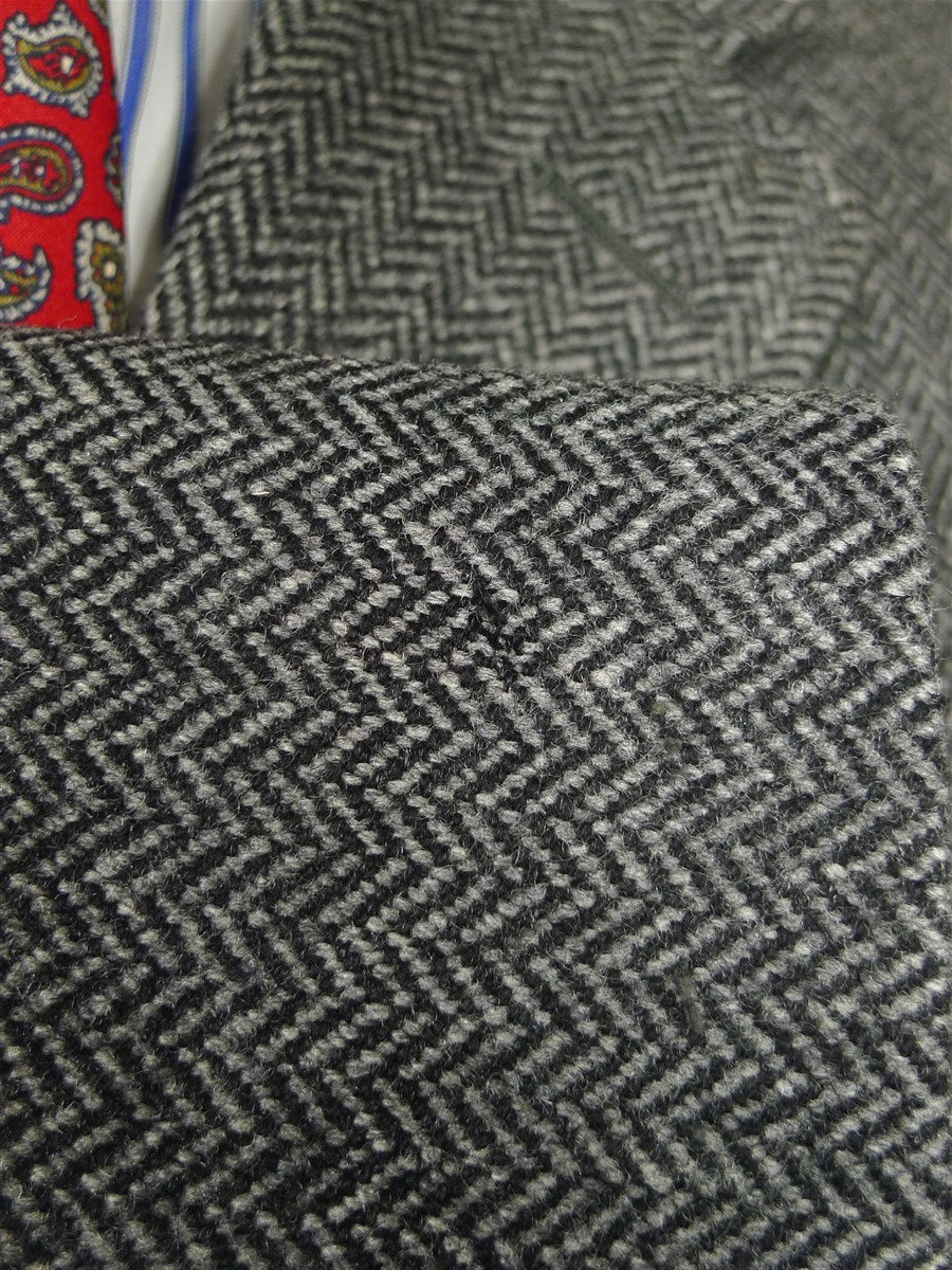 26/0134 heavyweight vintage chester barrie savile row hand tailored grey herringbone tweed overcoat 44