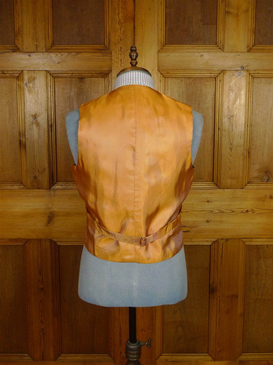 26/0109 wonderful 1960s vintage reversible doeskin wool country waistcoat vest 40-41