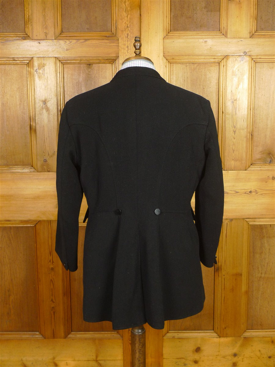 26/0111 superb stewart christie edinburgh heavyweight black cavalry twill hunting coat w/ ghillie collar 44