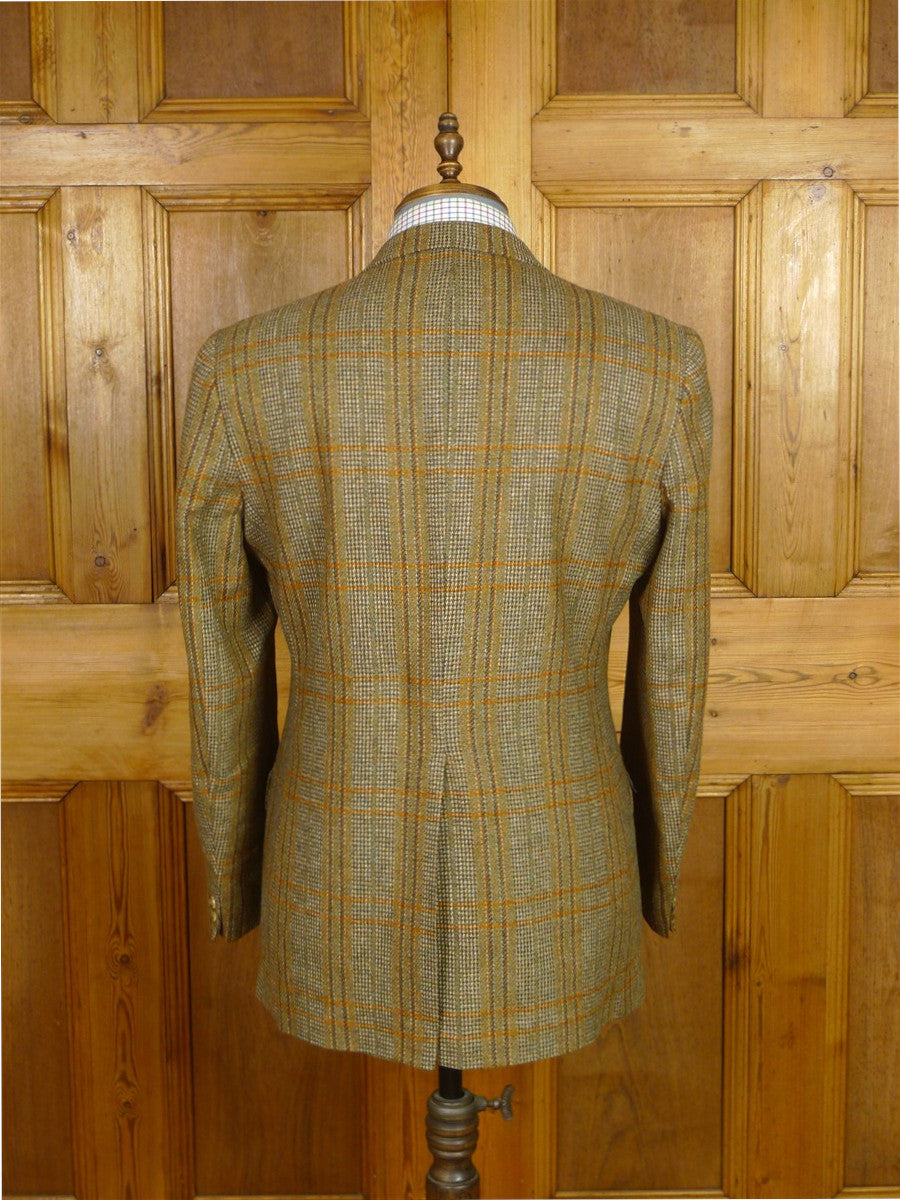 26/0131 immaculate harry hall brown / green glen check tweed sports jacket 42 short to regular