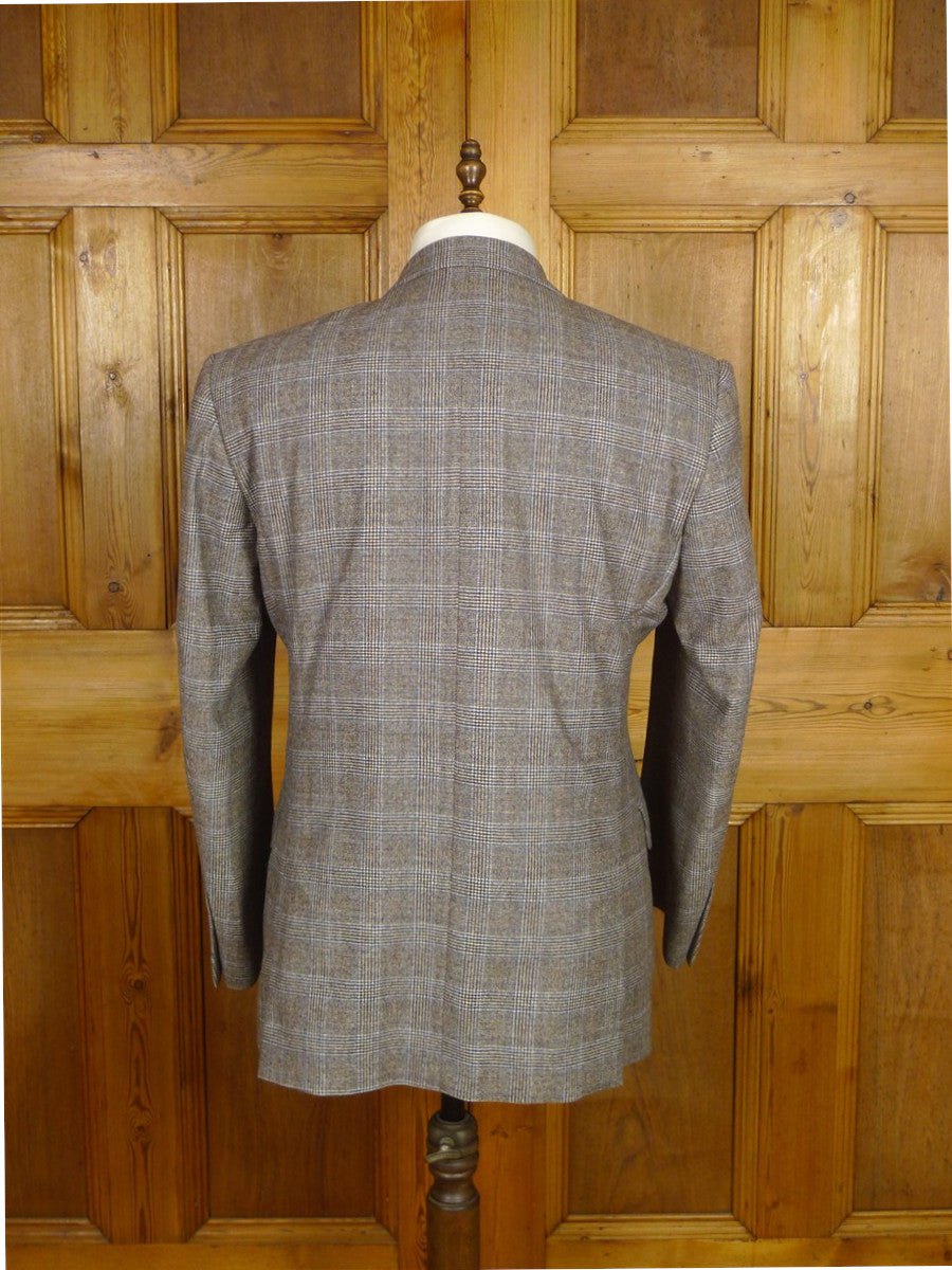26/0130 mint unworn gieves & hawkes savile row prince of wales check worsted flannel sports jacket blazer 45 short