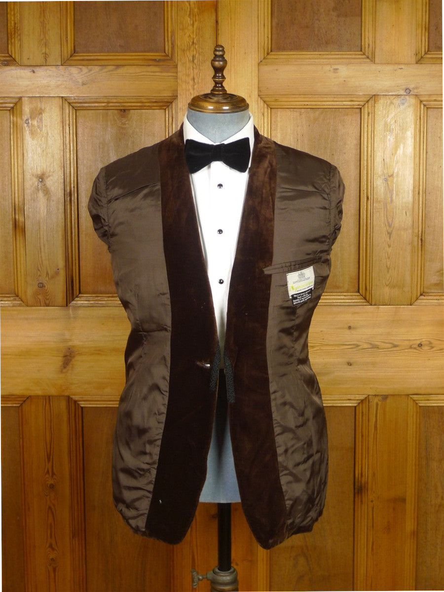 26/0125 wonderful vintage aquascutum brown velvet evening dinner jacket w/ braid trims 39 regular