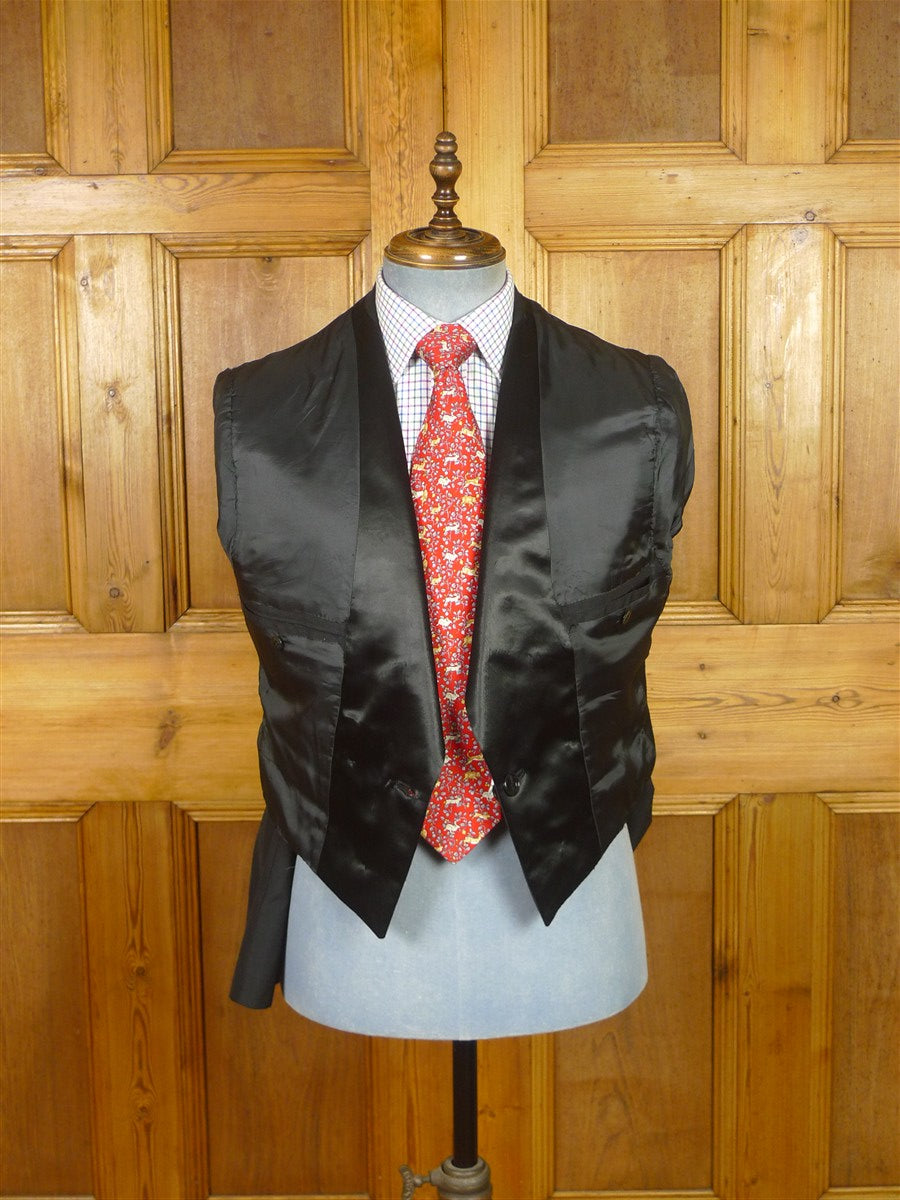 26/0146 immaculate bespoke tailored prince charlie black mohair evening jacket 39 short to regular