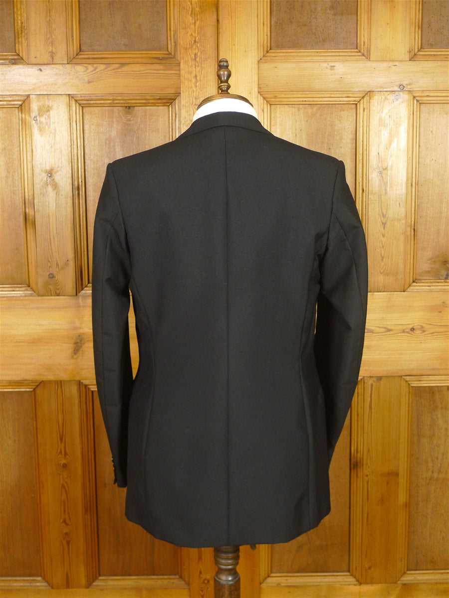 26/0148 vintage 1970s 1980s black mohair dinner jacket w/ grosgrain silk facings 40 long